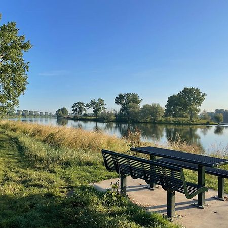 Langs De Maas Bed and Breakfast Boxmeer Exteriör bild